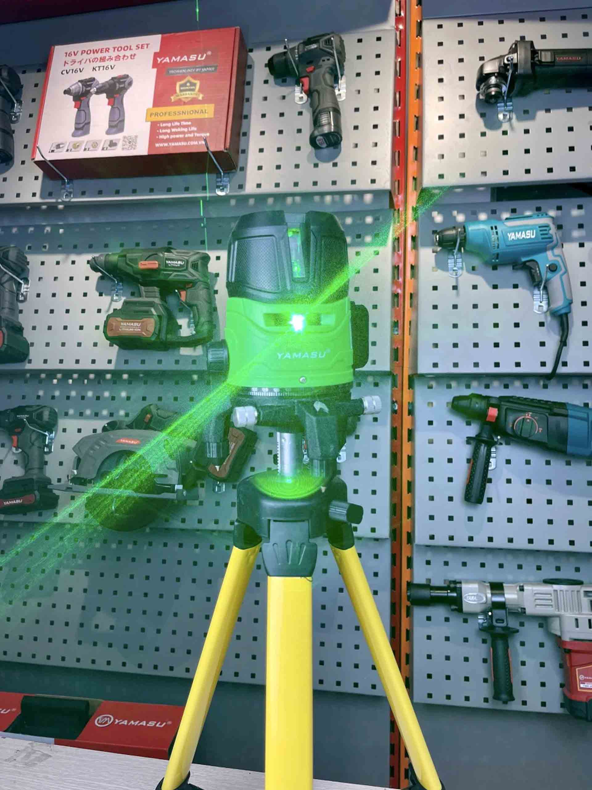 Máy cân bằng laser nào tốt