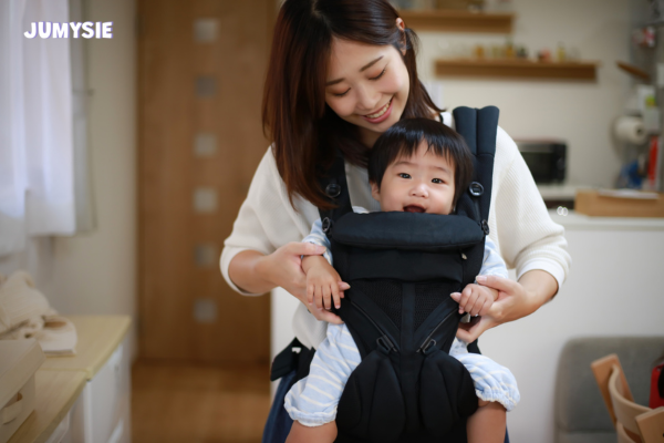 Sử dụng địu em bé mang lại nhiều lợi ích thiết thực cho bố mẹ