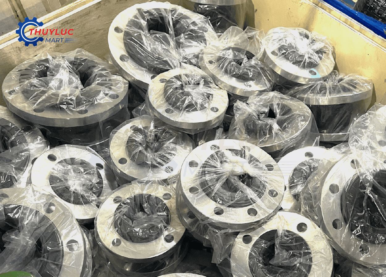 Lô khớp nối mềm cao su đặc chủng nhiều kích thước DN65–DN350, mặt bích thép tiêu chuẩn PN16, nhập khẩu theo yêu cầu nhà máy — Thủy Lực Mart