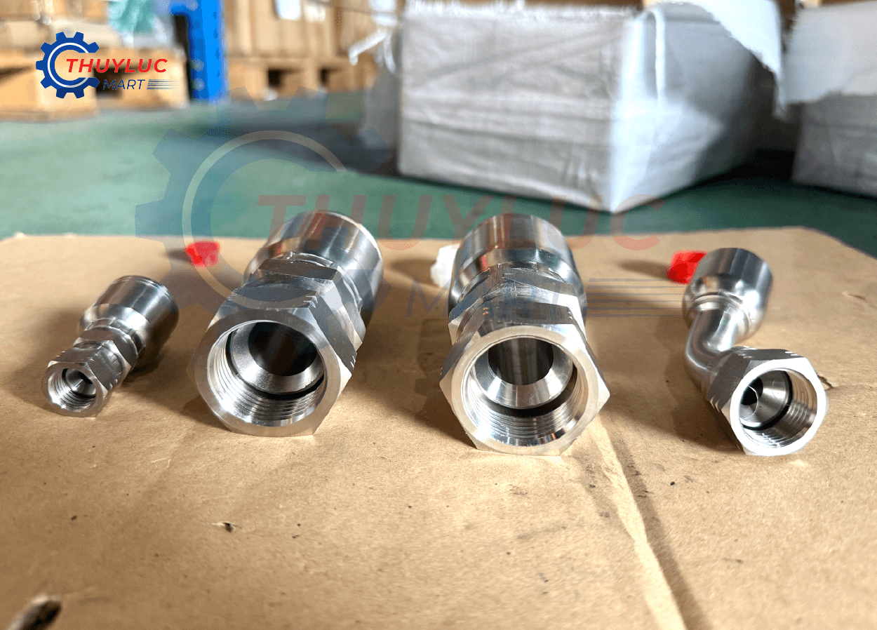 đầu bấm kèm vỏ bóp