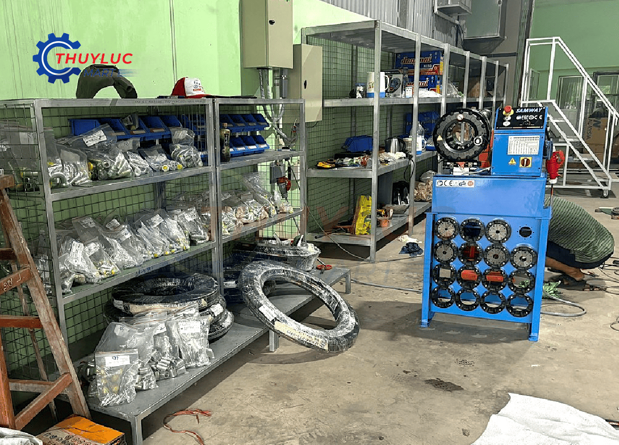 Cửa hàng máy bấm ép ống thủy lực tại Long An