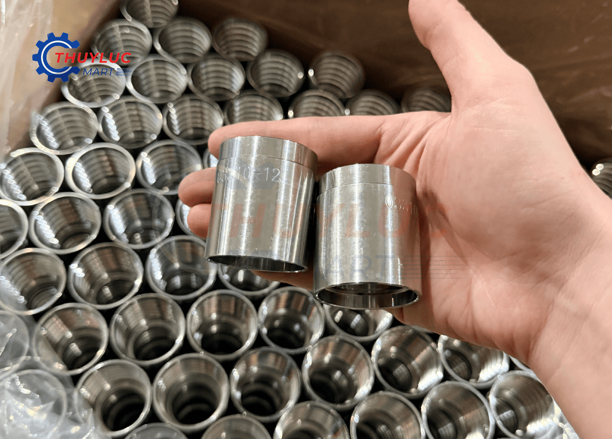 vỏ áo ống thép bóp 4 lớp dày cứng chuyên dùng cho ống thủy lực áp lực cao