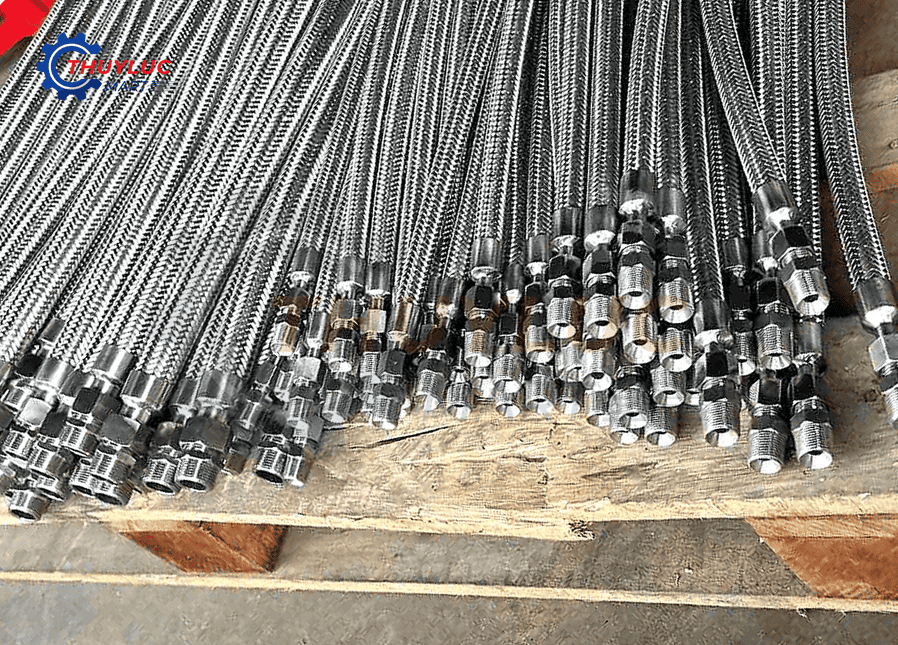 ống ruột gà bọc lưới inox