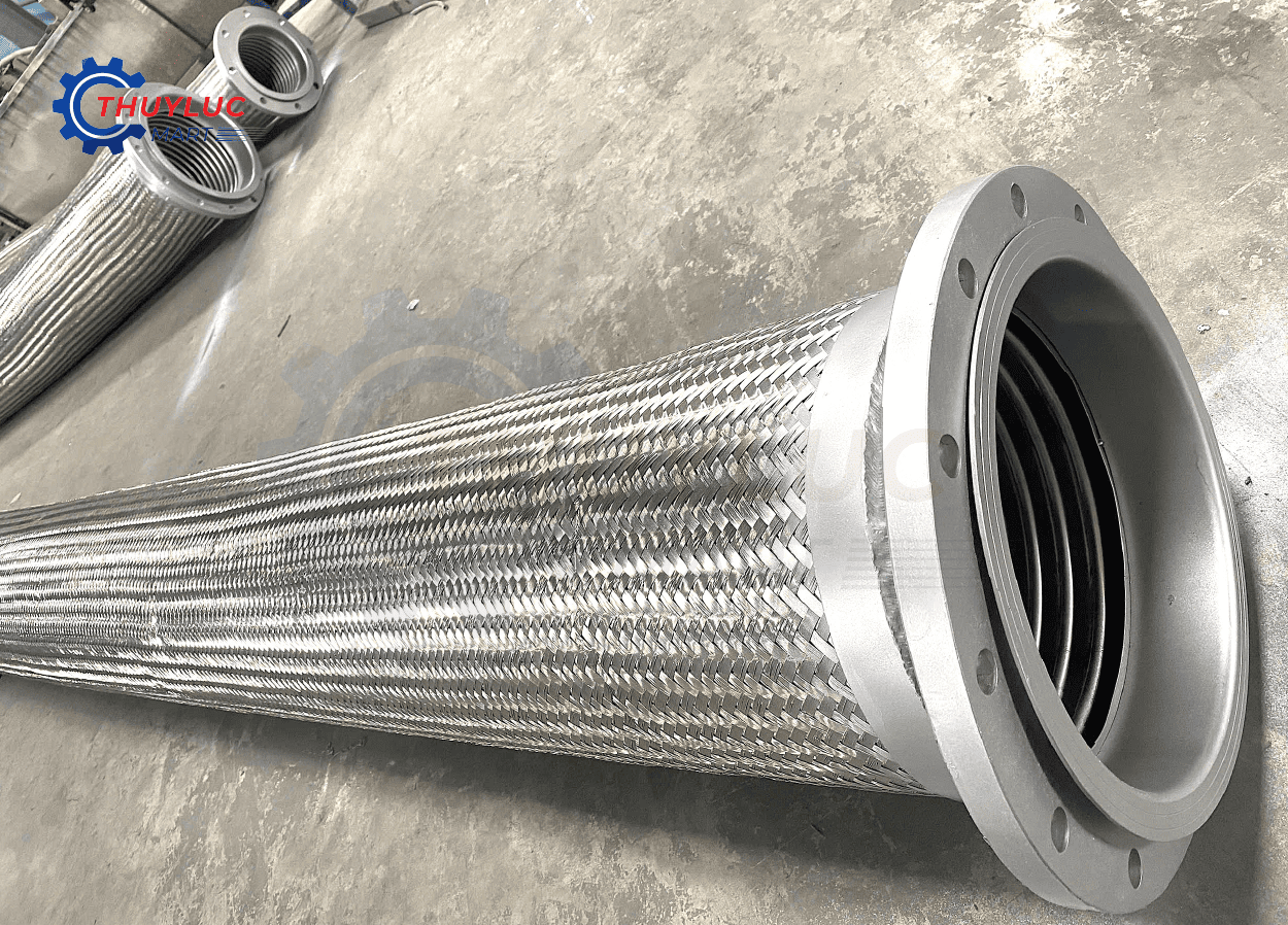 Xưởng Thủy Lực Mart gia công ống mềm inox DN200–DN300 theo bản vẽ kỹ thuật yêu cầu