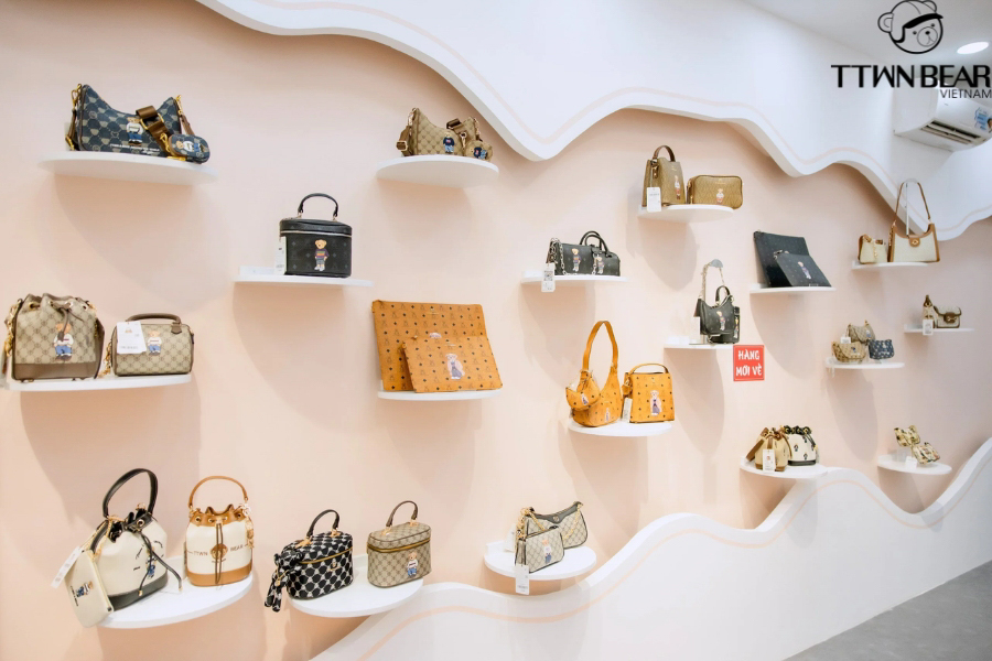 bảo quản túi xách trên kệ