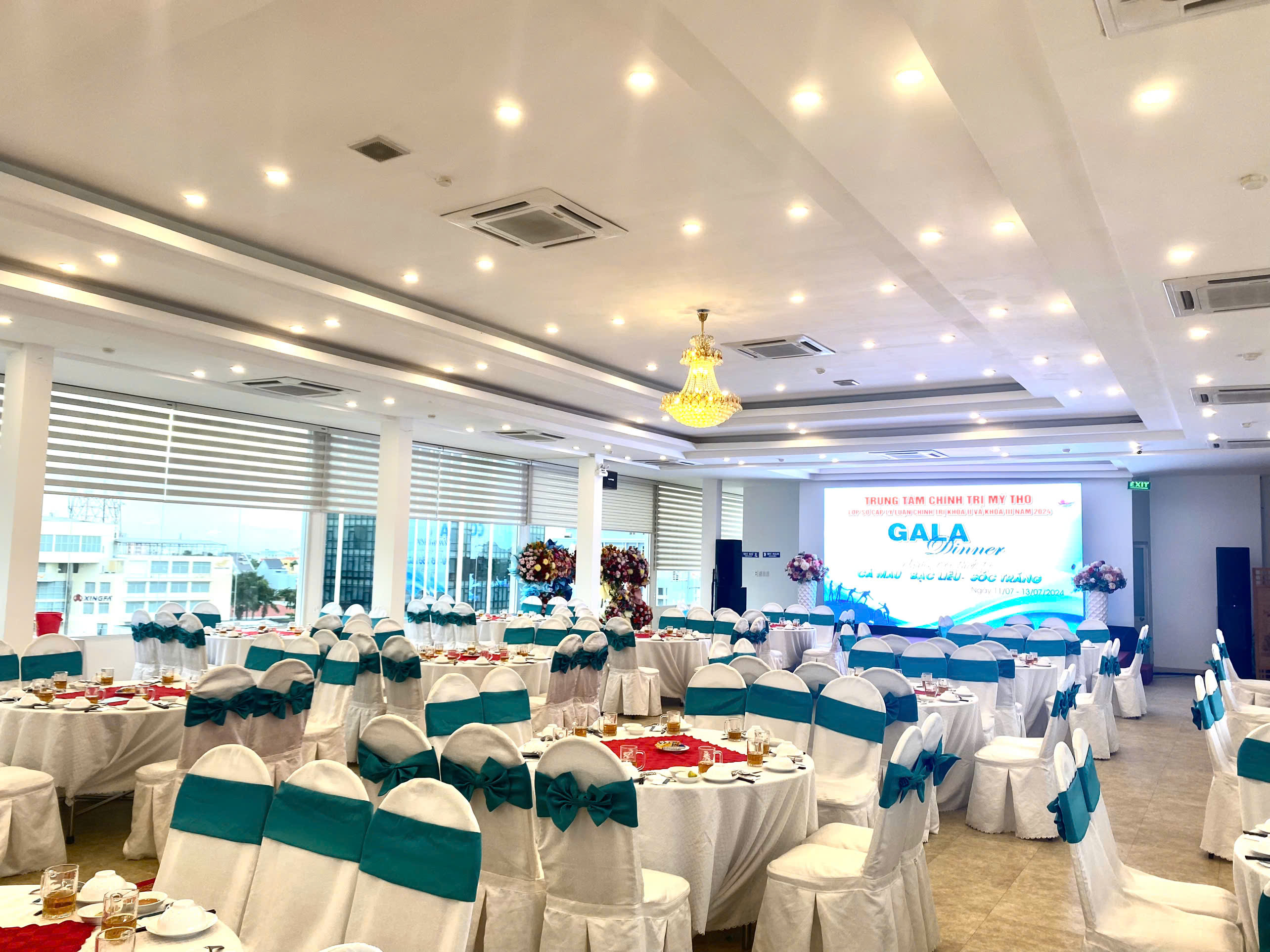 Hội nghị - Yến tiệc