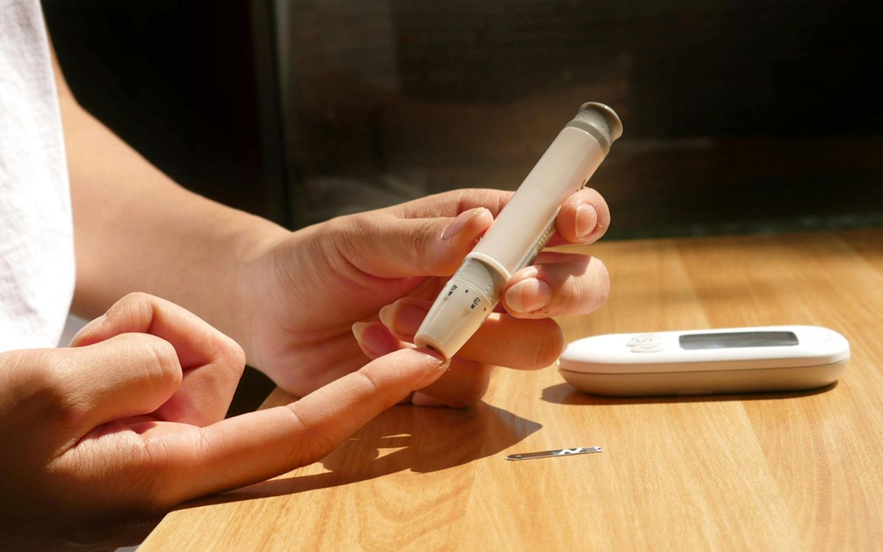 Bị hạ đường huyết ăn gì để phục hồi nhanh chóng