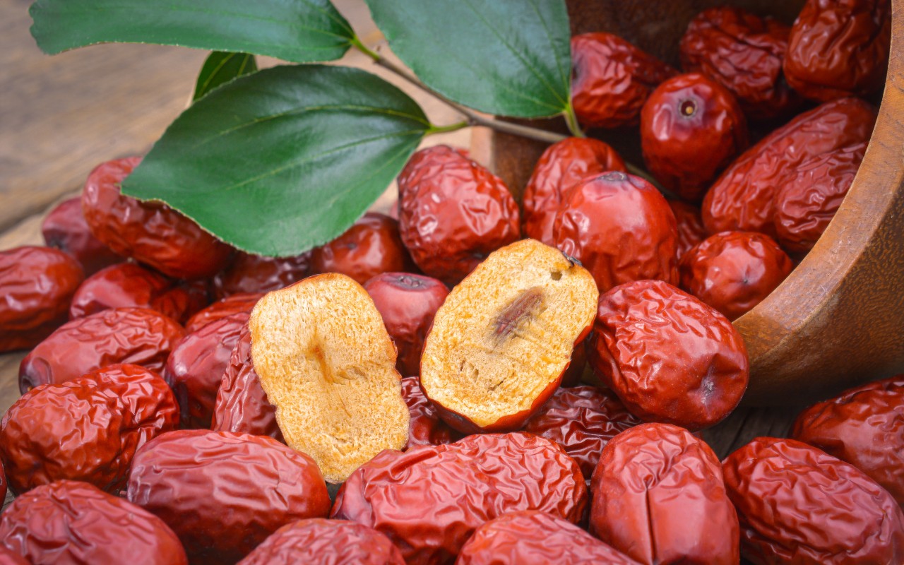 Lợi Ích Của Táo Đỏ – Dinh Dưỡng Từ Thiên Nhiên