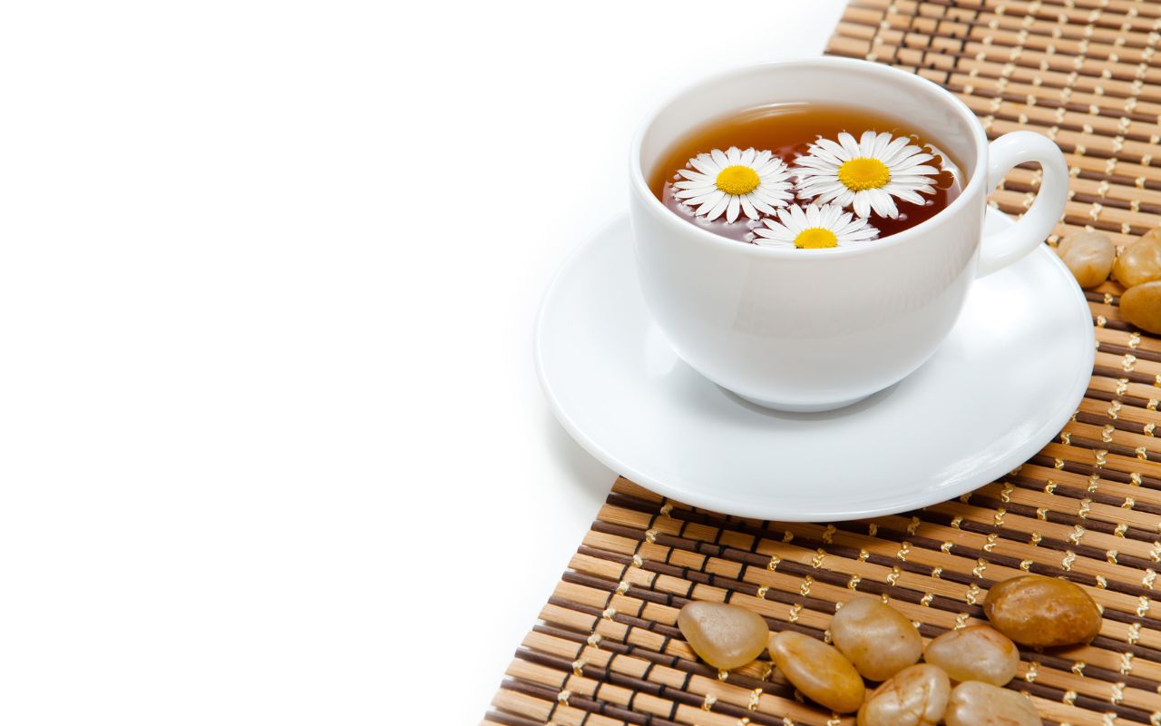 Có nên uống trà thảo mộc liên tục không