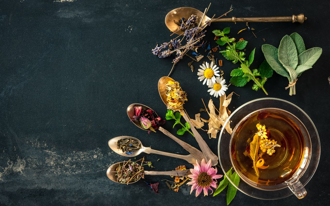 Phân Biệt Trà Thảo Mộc Nguyên Chất và Pha Trộn