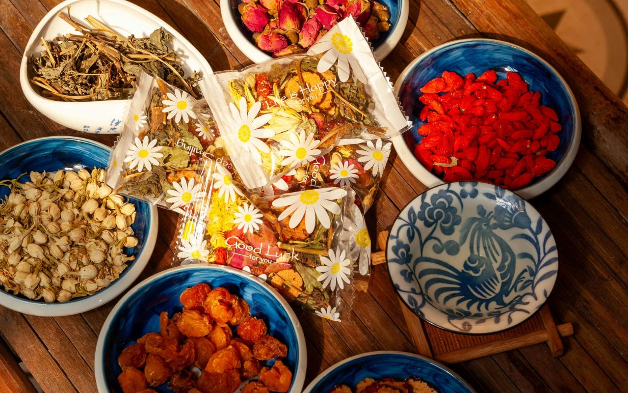 Trà Thảo Mộc Giảm Mất Ngủ: Lựa Chọn Tốt Cho Giấc Ngủ Sâu