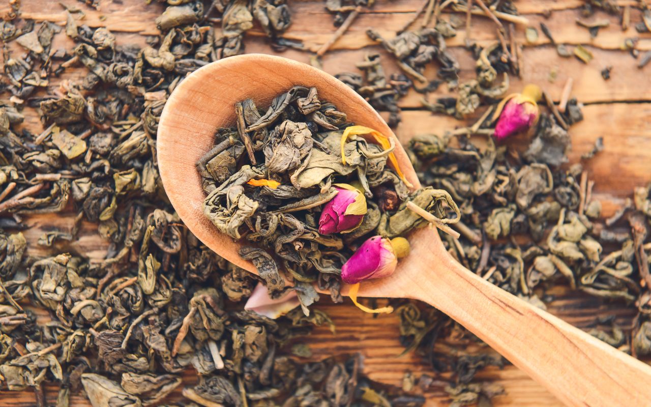 Trà Thảo Mộc Có Cải Thiện Giấc Ngủ Không?