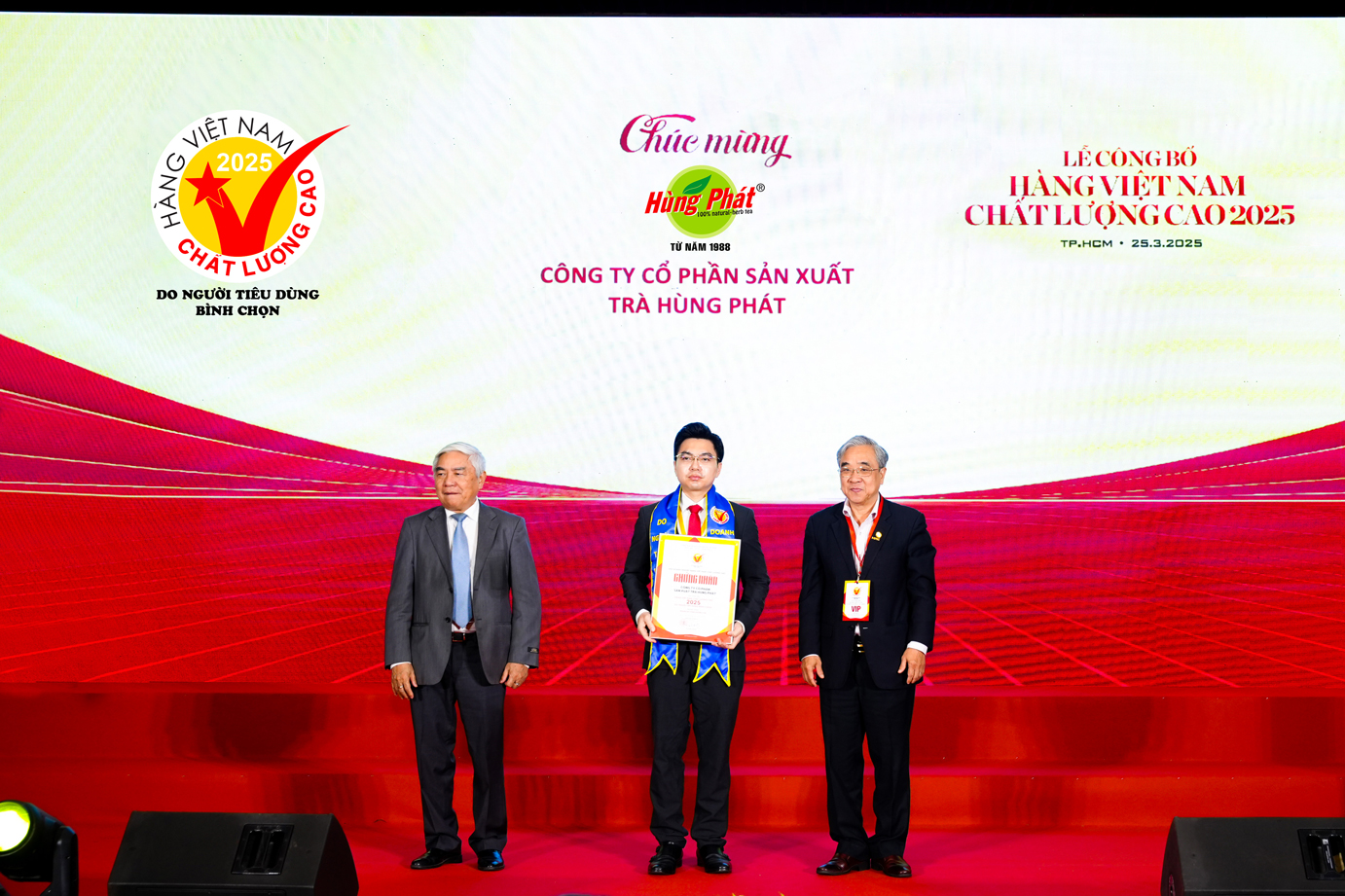 Trà Hùng Phát: Khẳng Định Vị Thế Sau 20 Năm Liên Tiếp Nhận Danh Hiệu "Hàng Việt Nam Chất Lượng Cao"