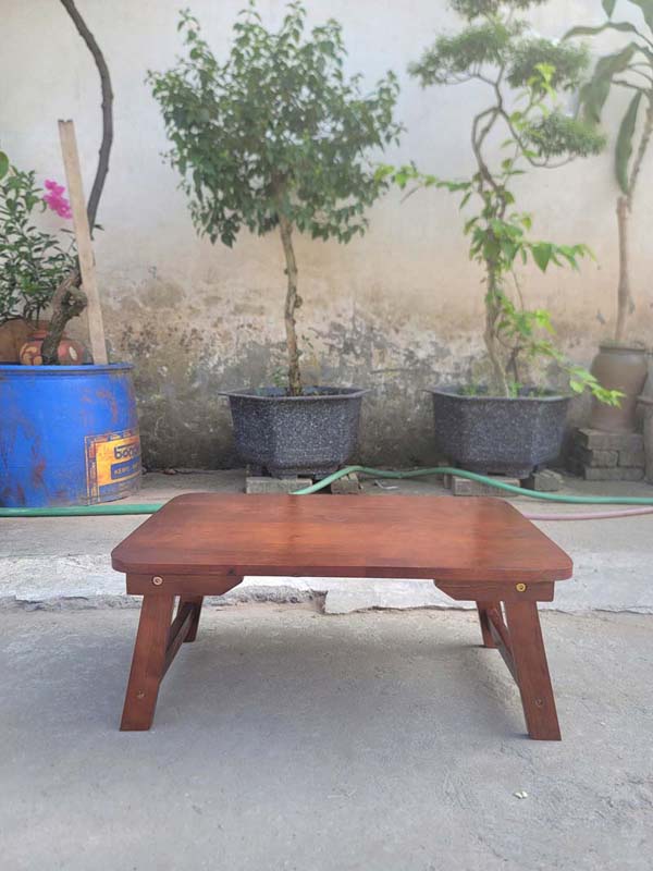 ban-tra-nhat-chan-thang