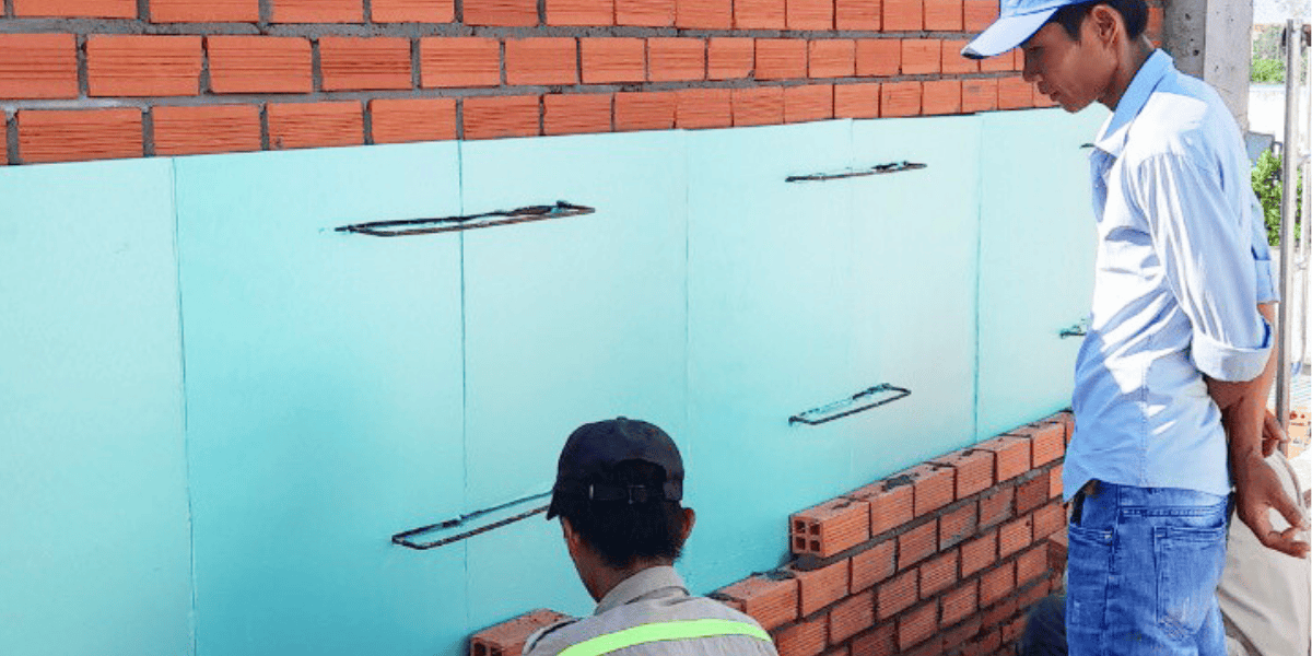 Thi công chống nóng cho tường gạch