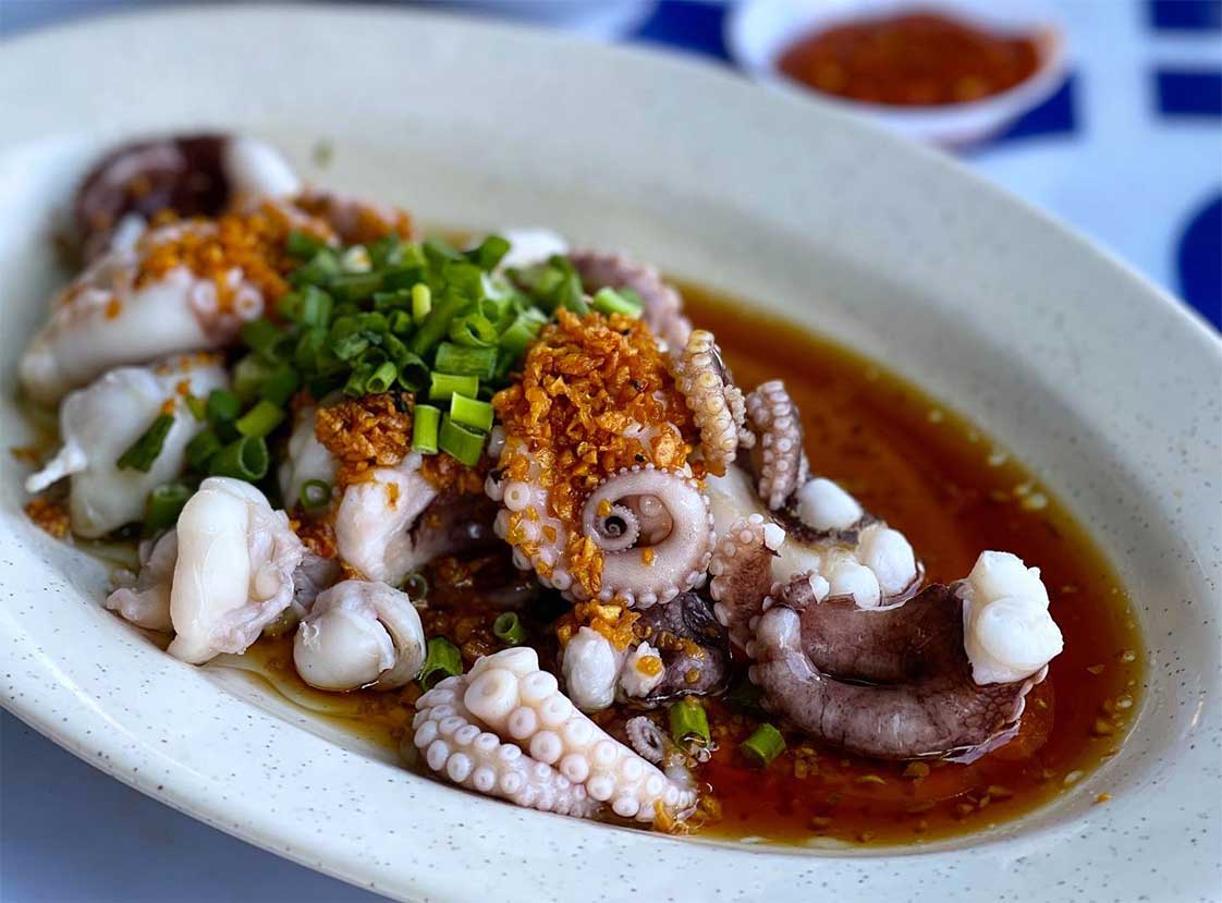 món bạch tuộc hấp giữ trọn vẹn vị ngon ngọt của bạch tuộc