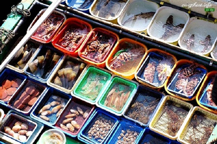 địa chỉ quán hải sản bình dân ở sài gòn