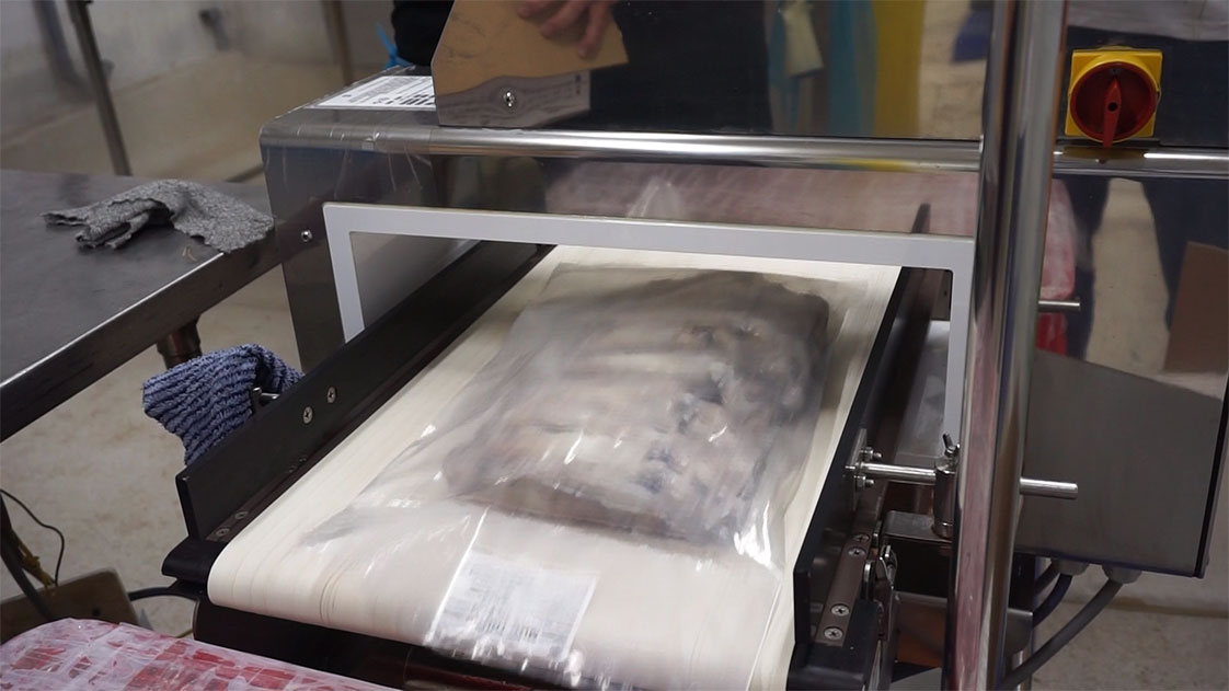 đóng gói mực ống đông lạnh 24hseafood 01