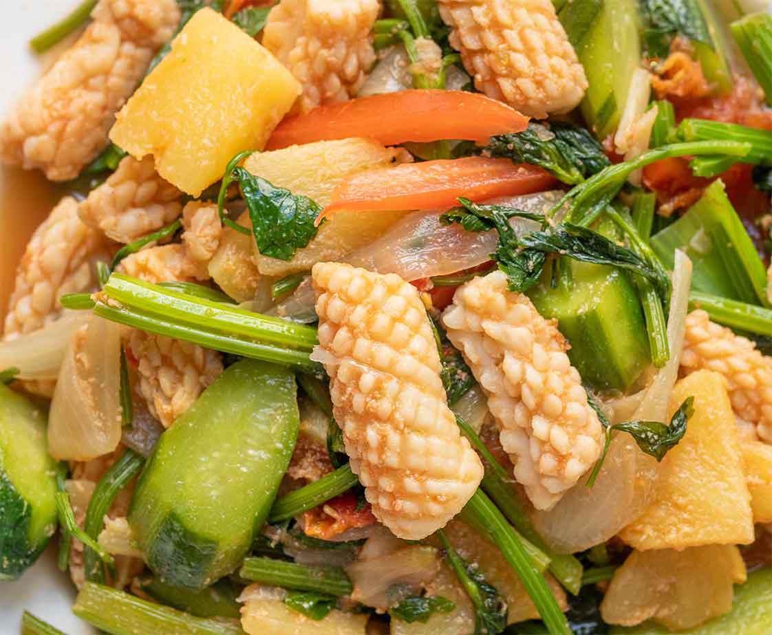 mực ống xào cần tỏi