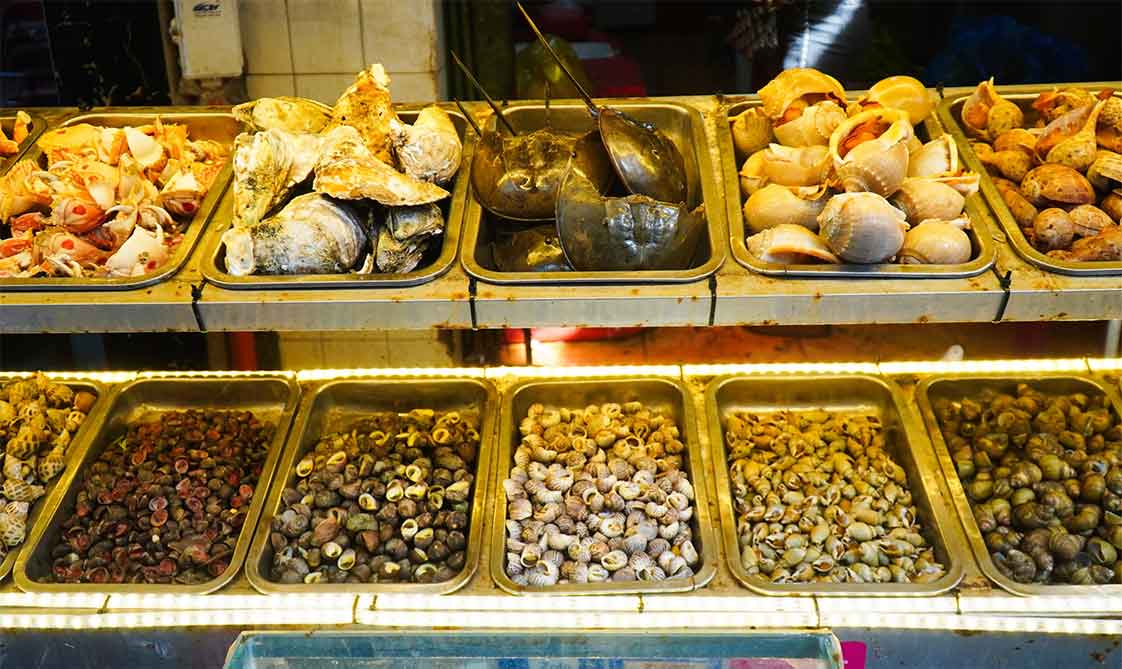 Quán hải sản bình dân ở Sài Gòn