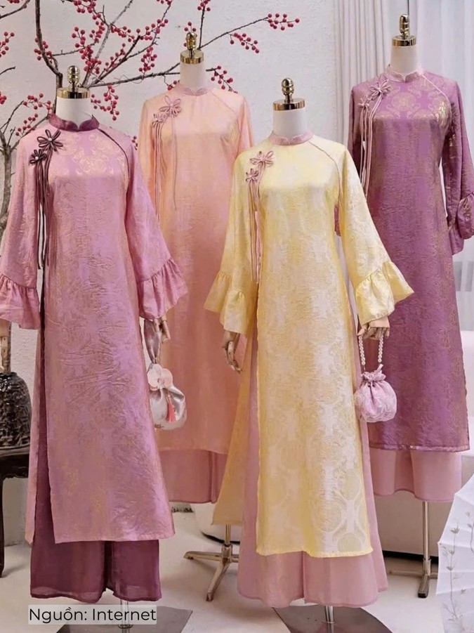 Mẫu áo dài gấm mới nhất - Áo dài gấm cách tân màu pastel phối tay loe