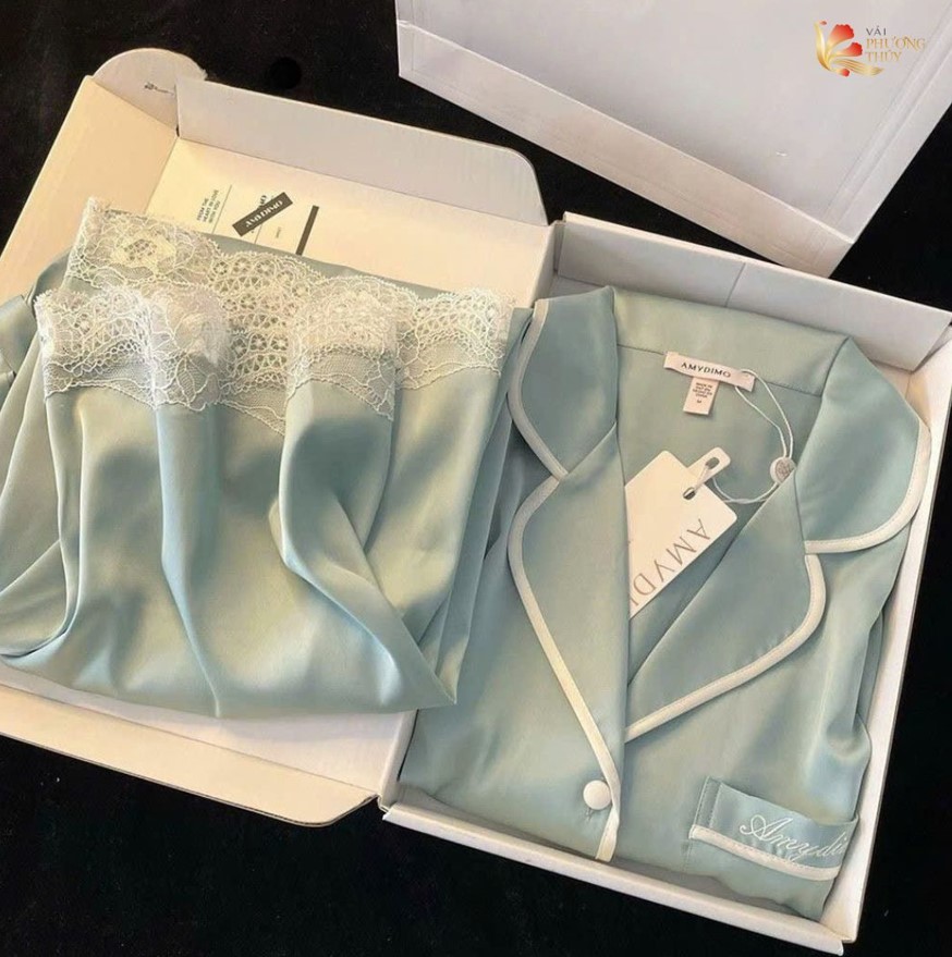 Đồ ngủ pyjama lụa