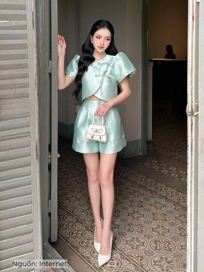 Set bộ Set bộ tafta hoa áo kiểu quần đùi nữ