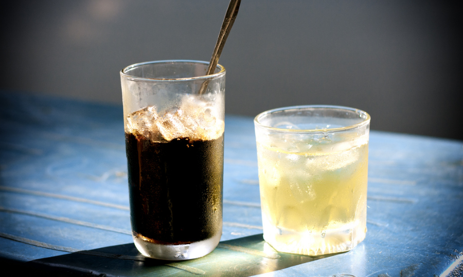 Bị mụn cóc kiêng cà phê và trà