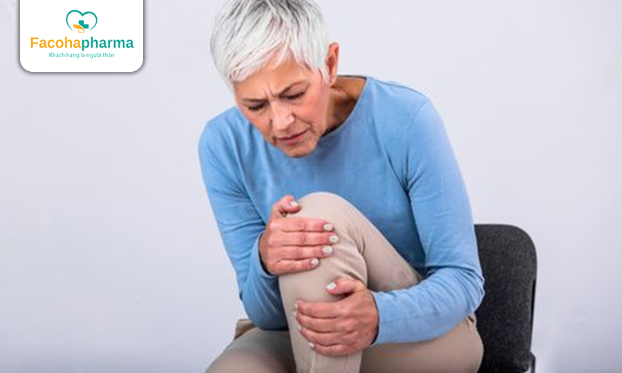 Đau nhức đầu gối khi về già