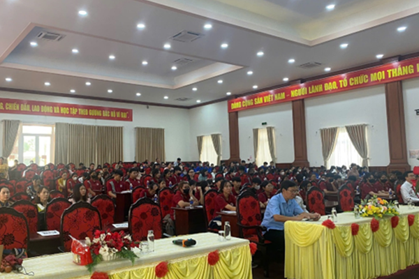 Toan-canh-hoi-nghi-tap-huan