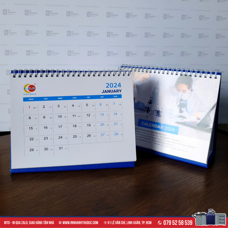 Lịch để bàn chữ A