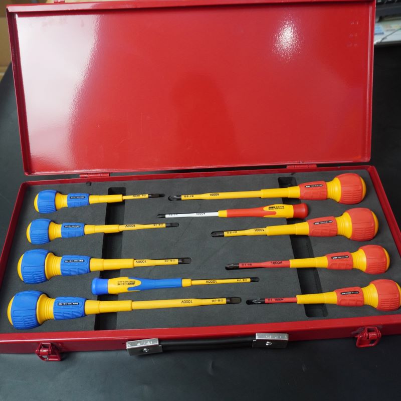 Vì sao thợ điện chuyên nghiệp nên sở hữu bộ tô vít cách điện 1000V Anex HXT-10AN Nhật Bản? 1 1 370d841a b53b 4e52 a40d ec9fceb38f67