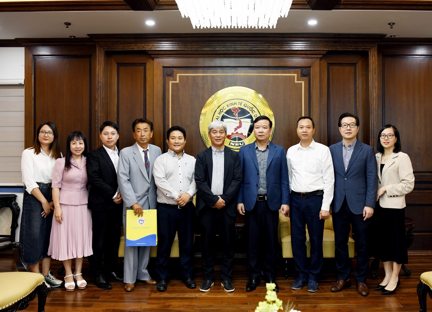 Cử nhân NEU tại Nhật Bản