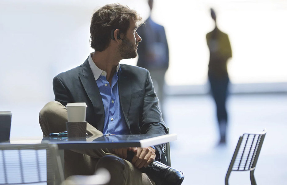 tai nghe một bên bluetooth poly voyager legend