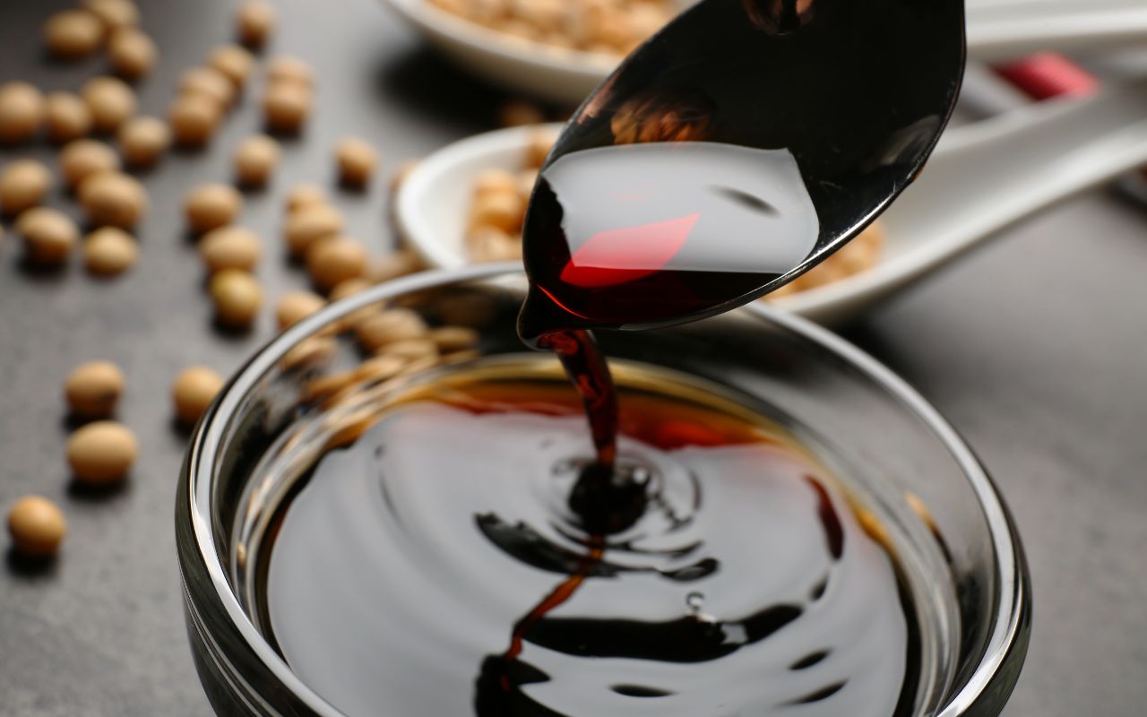 Nước Tương Chay – Gia Vị Thanh Tịnh Cho Món Chay Thêm Ngon