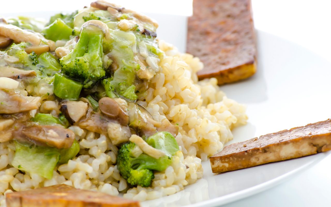 Sự Khác Biệt Giữa Cơm Chay Miền Nam Và Cơm Chay Các Miền Khác