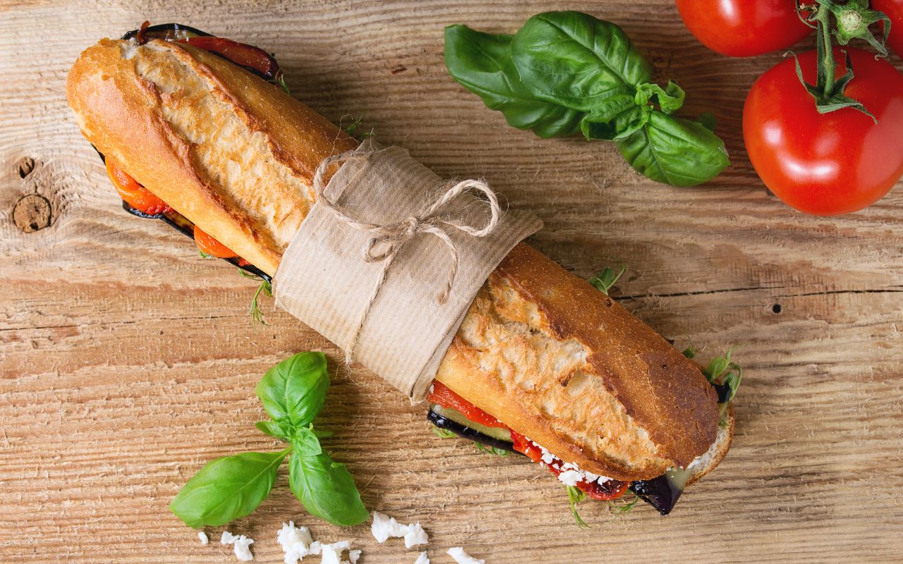 Bánh Mì Chay: Món Ăn Ngon, Lành Mạnh Dành Cho Người Ăn Chay