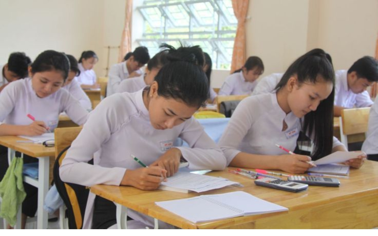 30/4 - 1/5 Học Sinh Nghỉ Mấy Ngày? Lịch Cụ Thể 2025