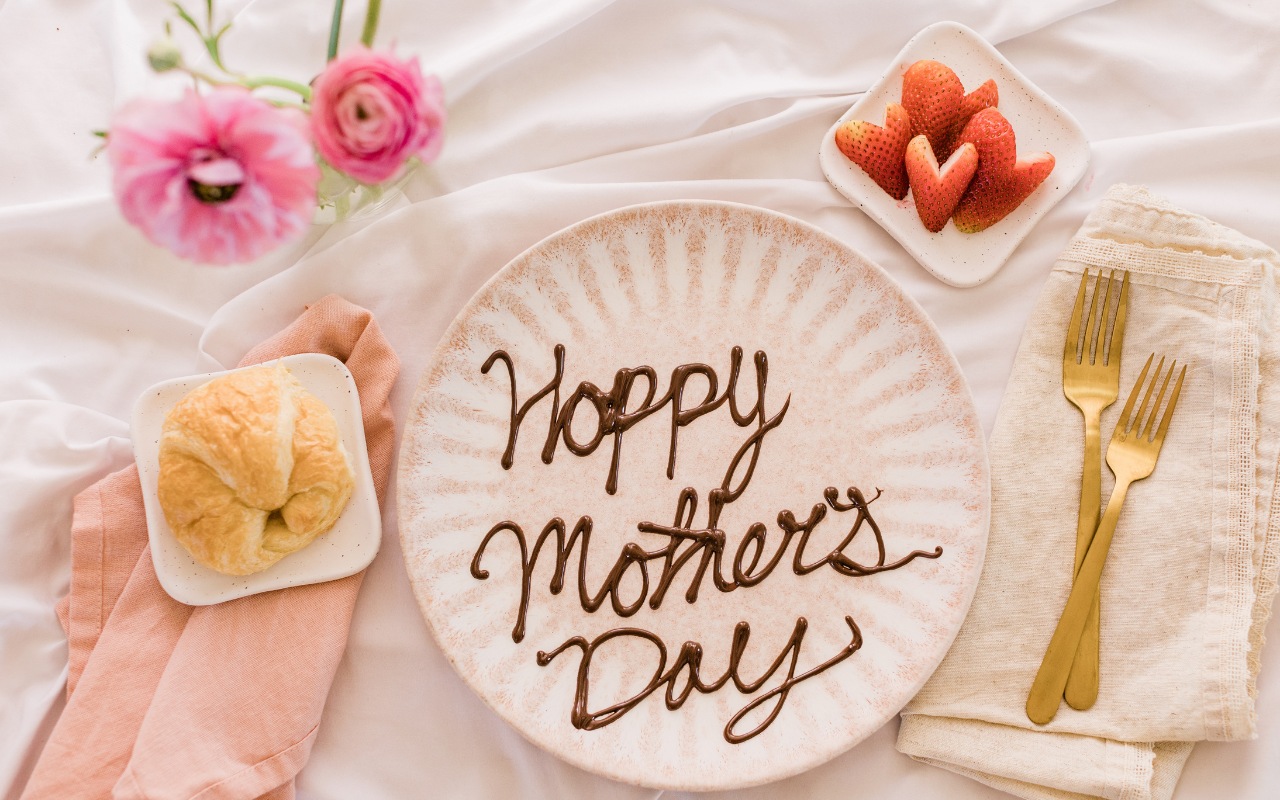 Ngày Của Mẹ – Ý Nghĩa Và Lịch Tổ Chức 2025