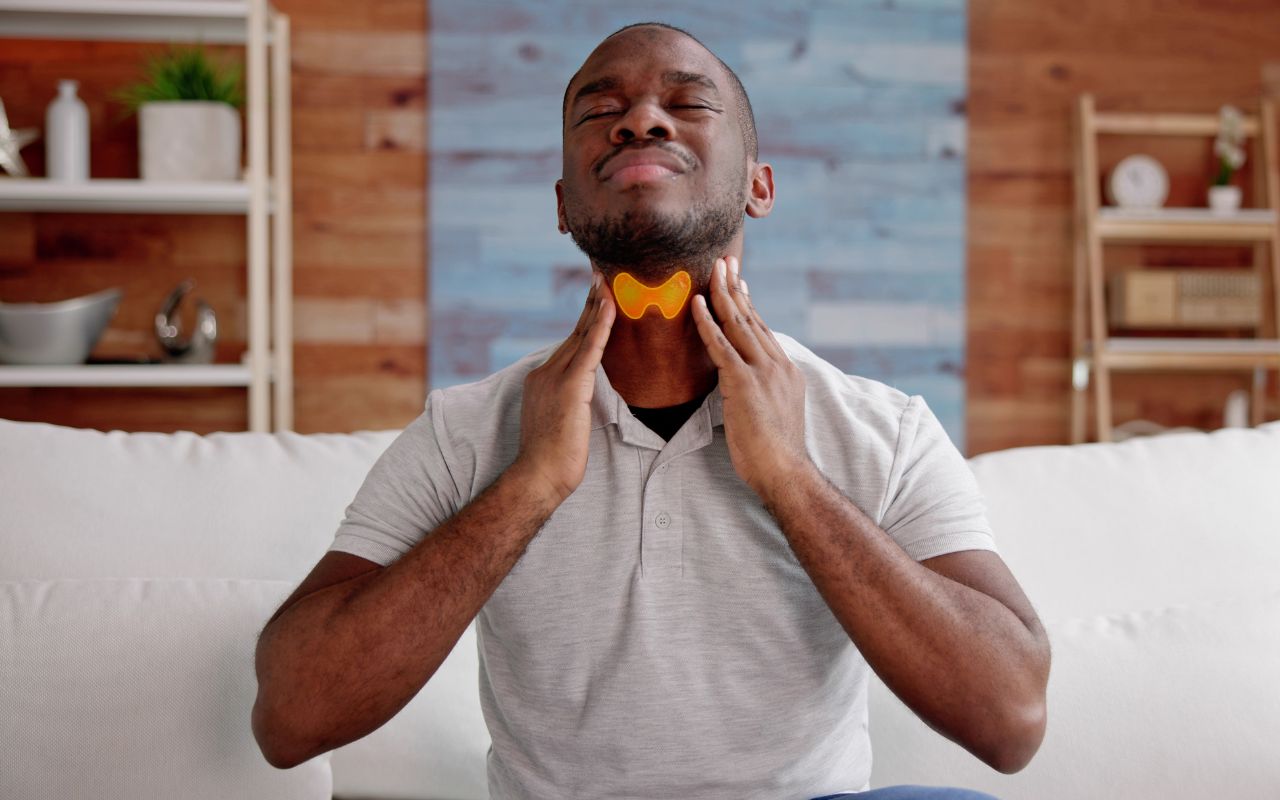 Dấu Hiệu Ung Thư Tuyến Giáp Giai Đoạn 1: Thường Thầm Lặng