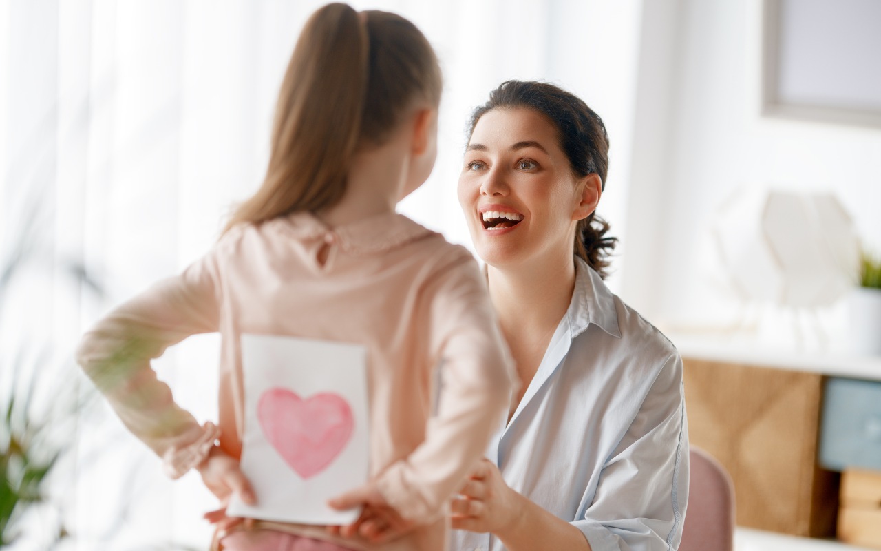 Ý Nghĩa Ngày Của Mẹ 11/5 – Tri Ân Mẹ Yêu