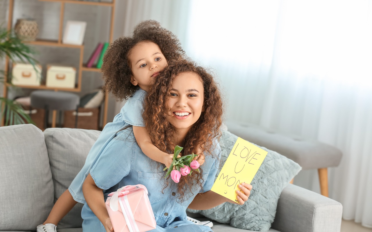 Ý Nghĩa Ngày Của Mẹ 11/5 – Tri Ân Mẹ Yêu