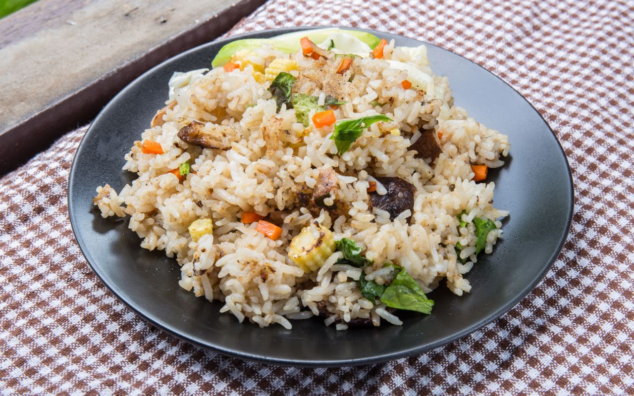 Cơm Chay: Món Ăn Lành Mạnh, Dễ Làm Cho Mọi Nhà