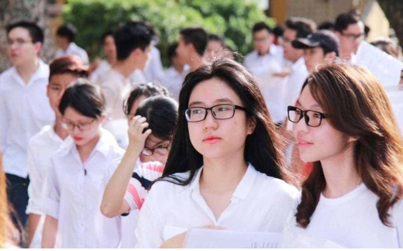 30/4 - 1/5 Học Sinh Nghỉ Mấy Ngày? Lịch Cụ Thể 2025