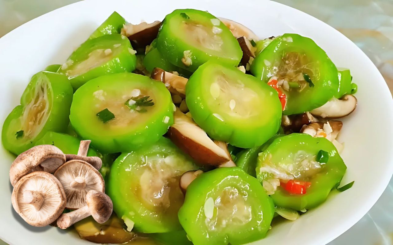 Mướp hương xào nấm đông cô thơm ngon, bổ dưỡng