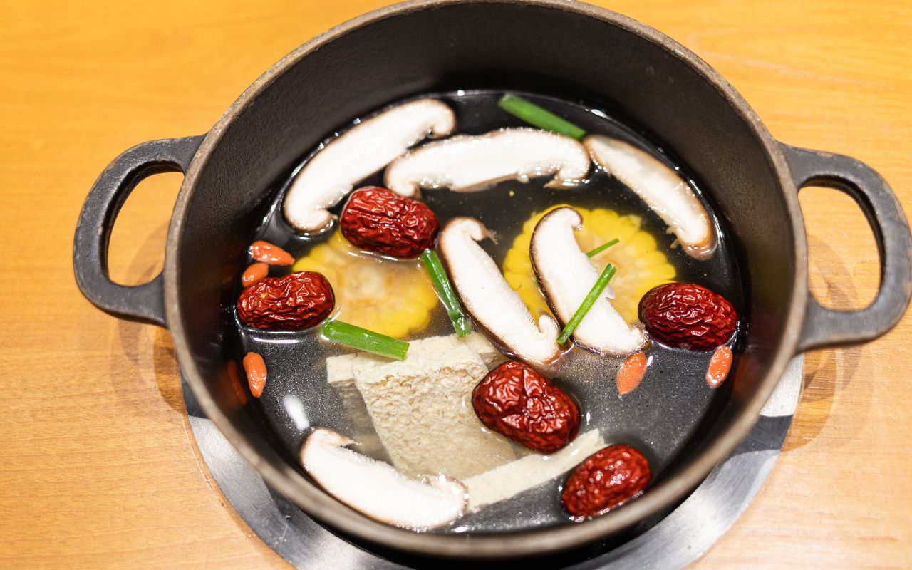 Cách Nấu Lẩu Nấm Chay Thập Cẩm Ngon Miệng Và Bổ Dưỡng