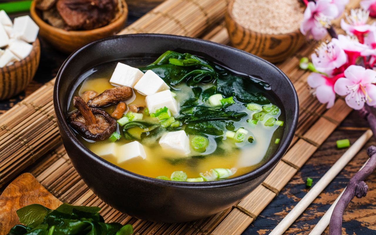 Canh Rau Dền Nấu Nấm