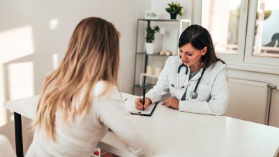 U Tuyến Giáp Là Gì? Dấu Hiệu Nhận Biết Và Các Giai Đoạn Tiến Triển Của Bệnh