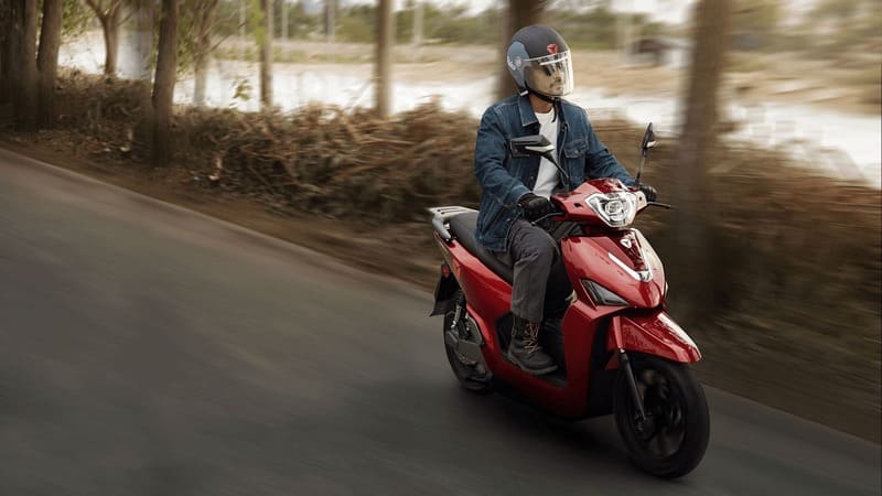 Xe máy điện YADEA VOLTGUARD - V002