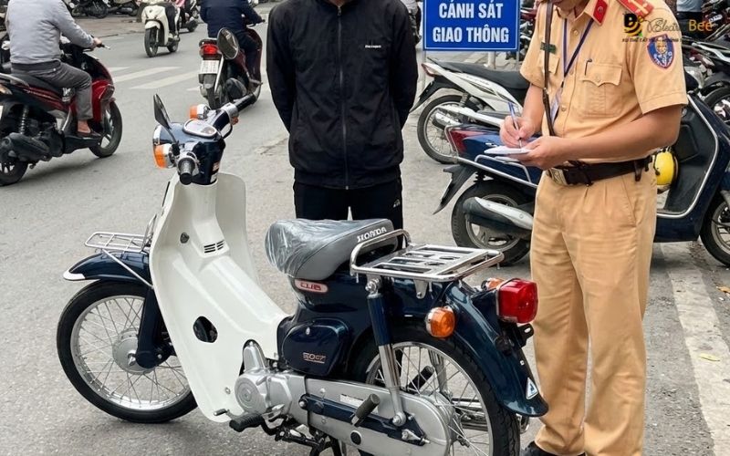 Xe 50cc không biển số có bị phạt không?